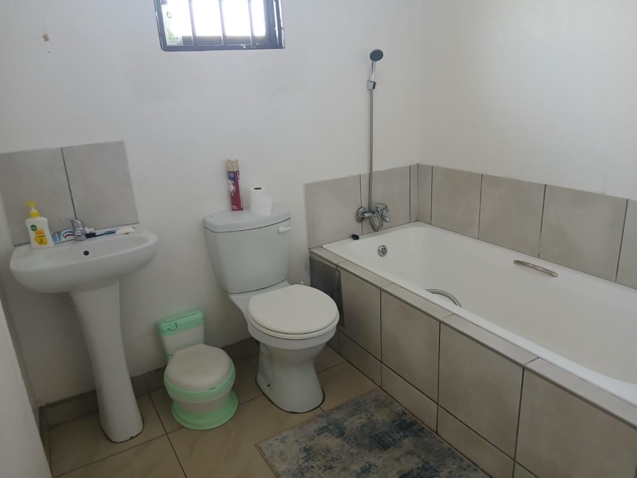 3 Bedroom Property for Sale in Dersley Gauteng