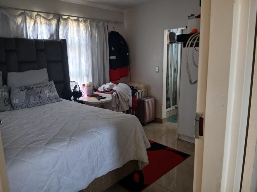 3 Bedroom Property for Sale in Dersley Gauteng