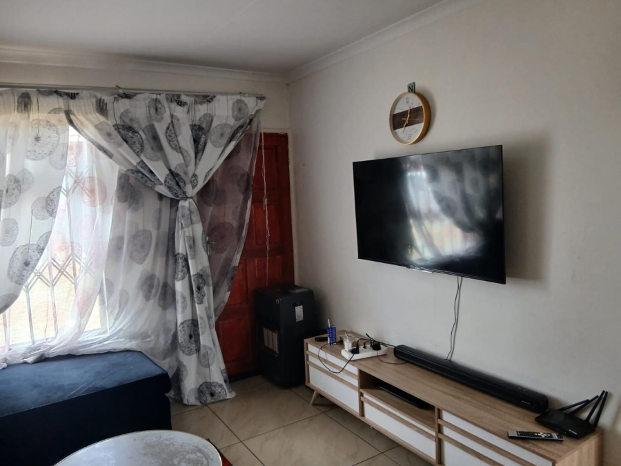 3 Bedroom Property for Sale in Dersley Gauteng