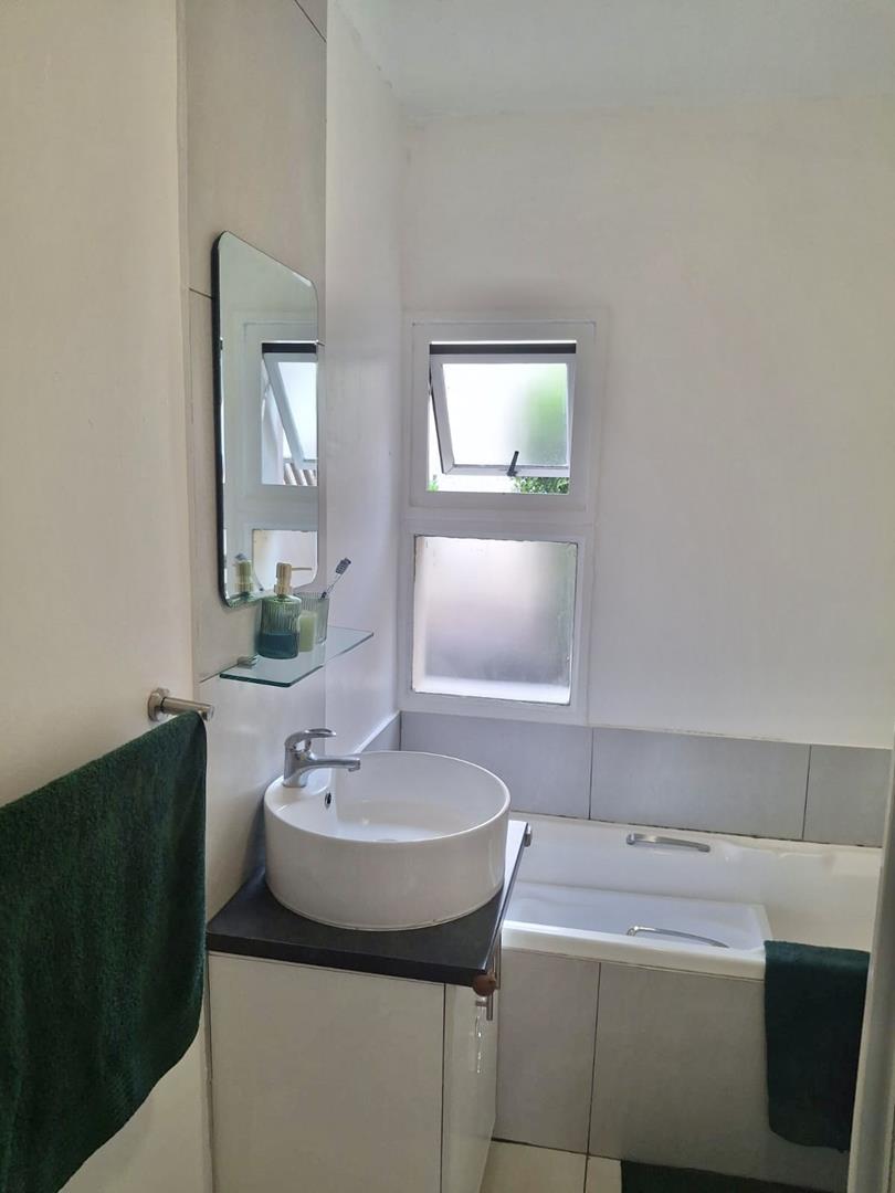 2 Bedroom Property for Sale in Sunninghill Gauteng