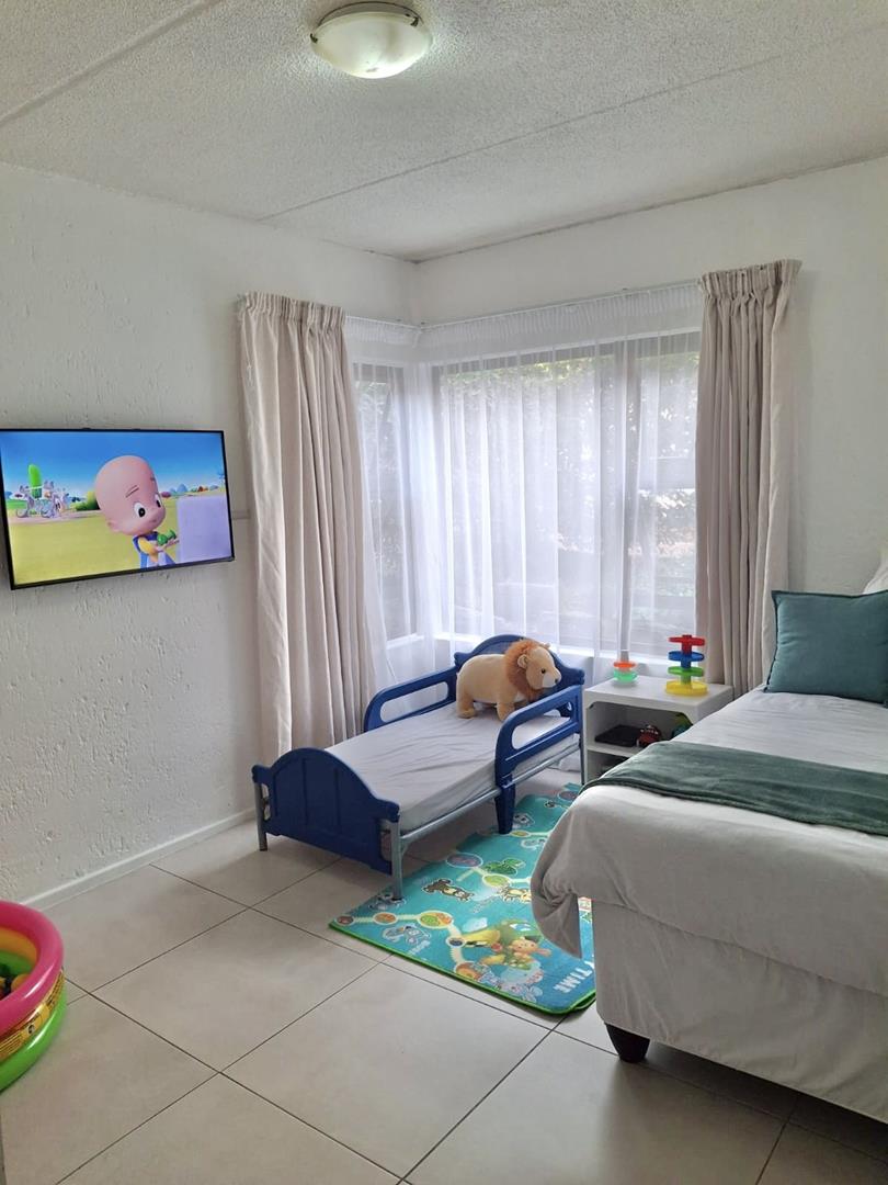 2 Bedroom Property for Sale in Sunninghill Gauteng