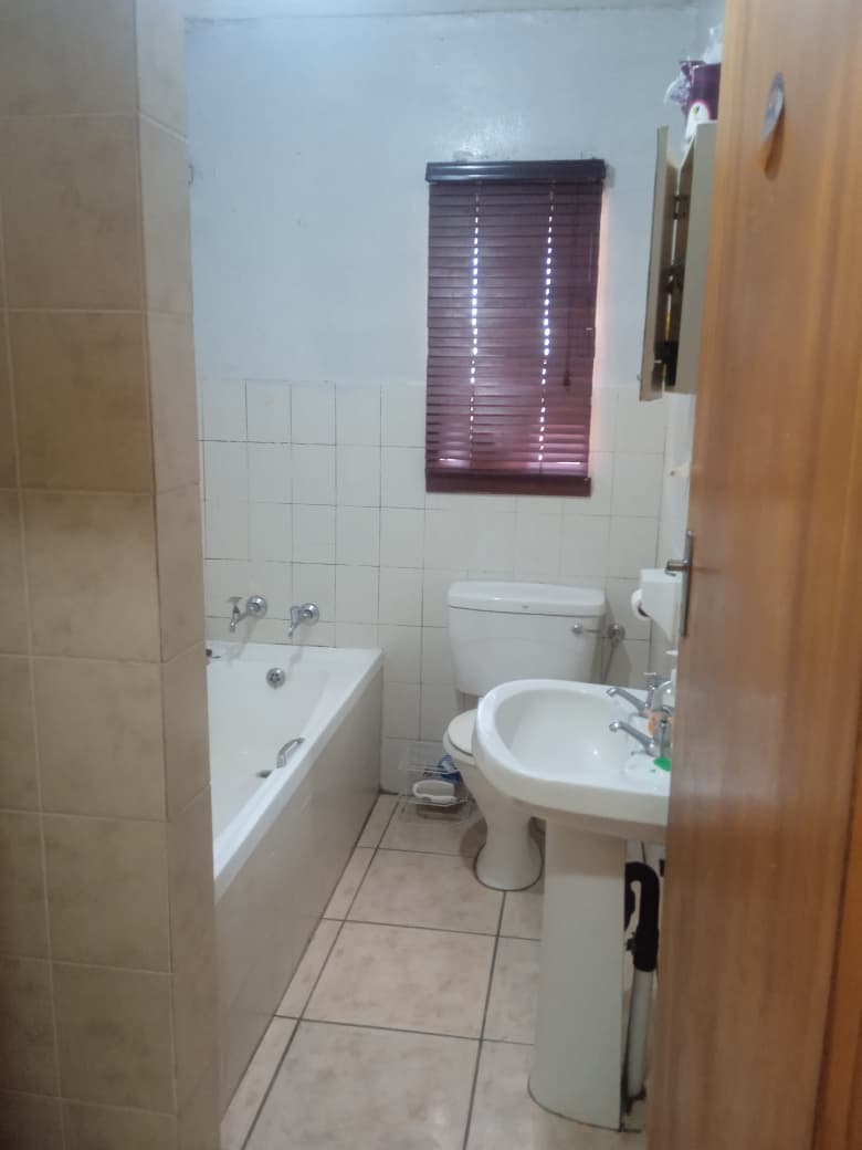 2 Bedroom Property for Sale in Florida Gauteng