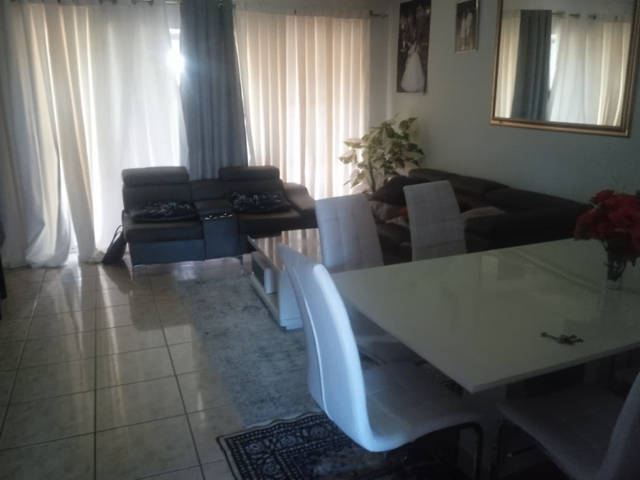 2 Bedroom Property for Sale in Florida Gauteng