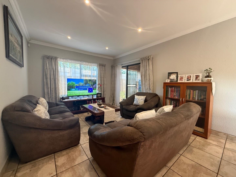 3 Bedroom Property for Sale in New Redruth Gauteng