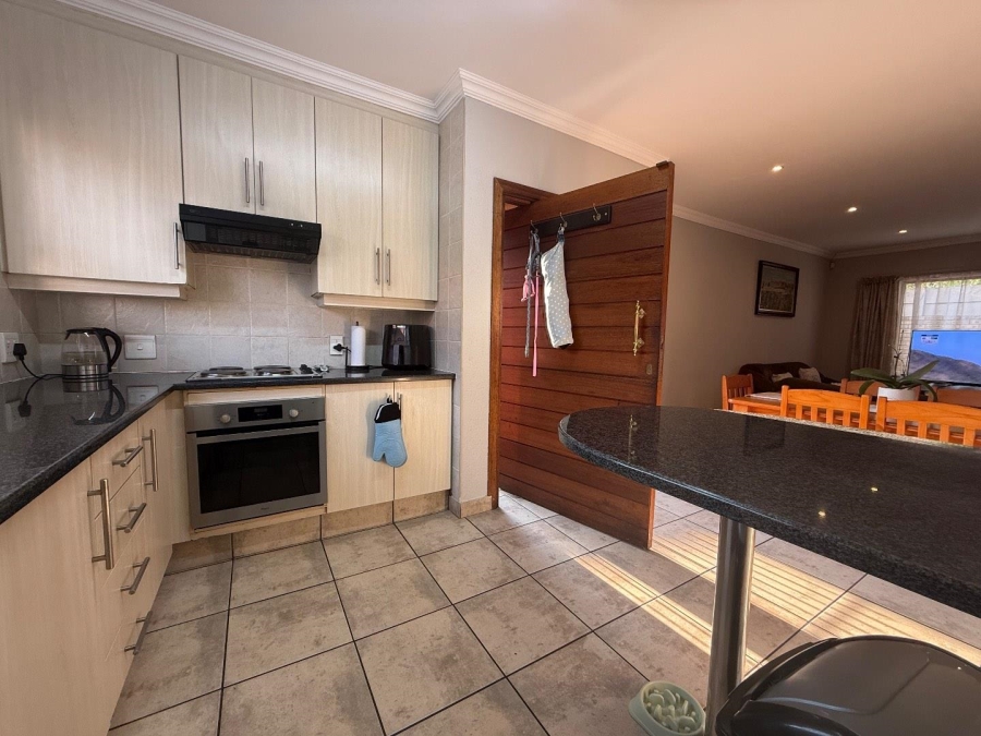 3 Bedroom Property for Sale in New Redruth Gauteng