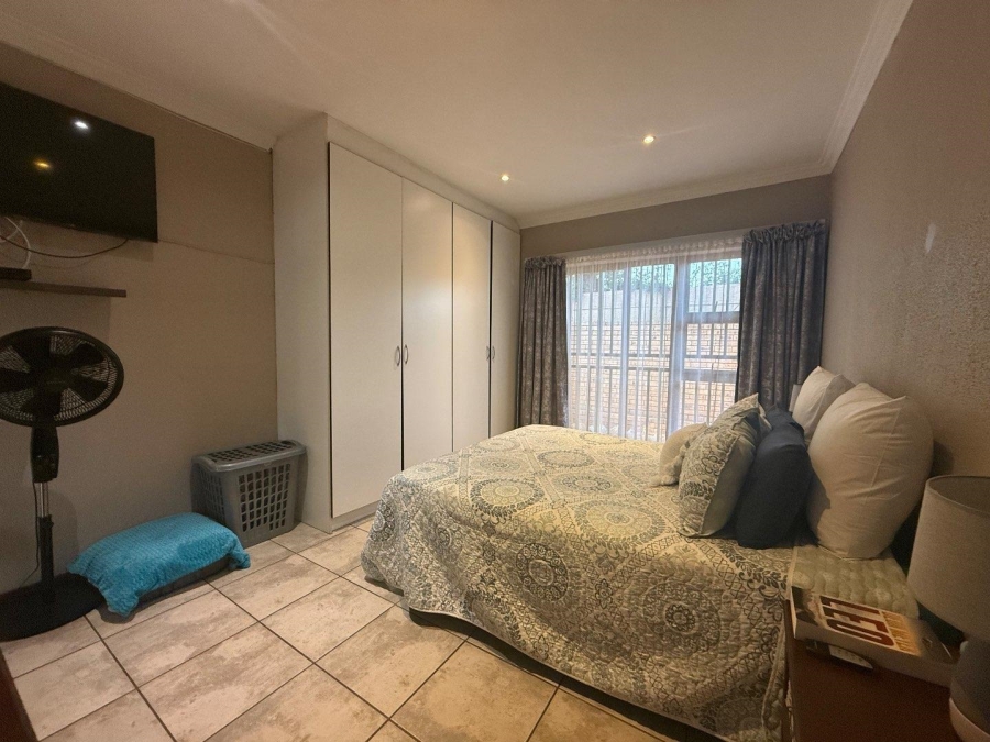 3 Bedroom Property for Sale in New Redruth Gauteng