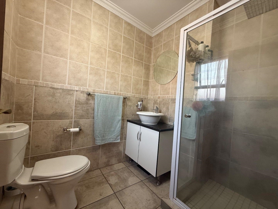 3 Bedroom Property for Sale in New Redruth Gauteng