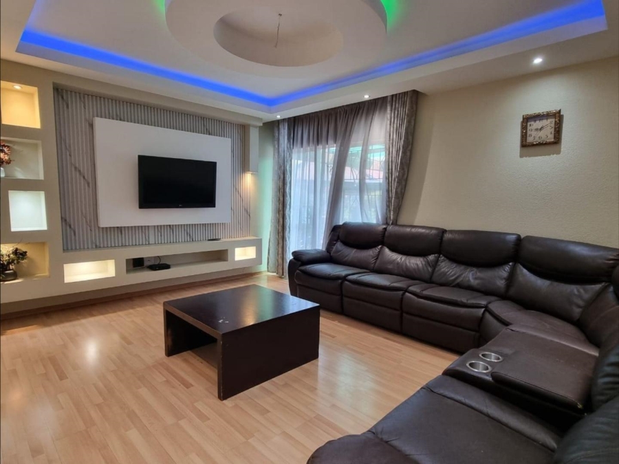 5 Bedroom Property for Sale in Brackenhurst Gauteng