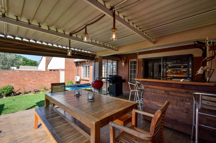 2 Bedroom Property for Sale in Equestria Gauteng