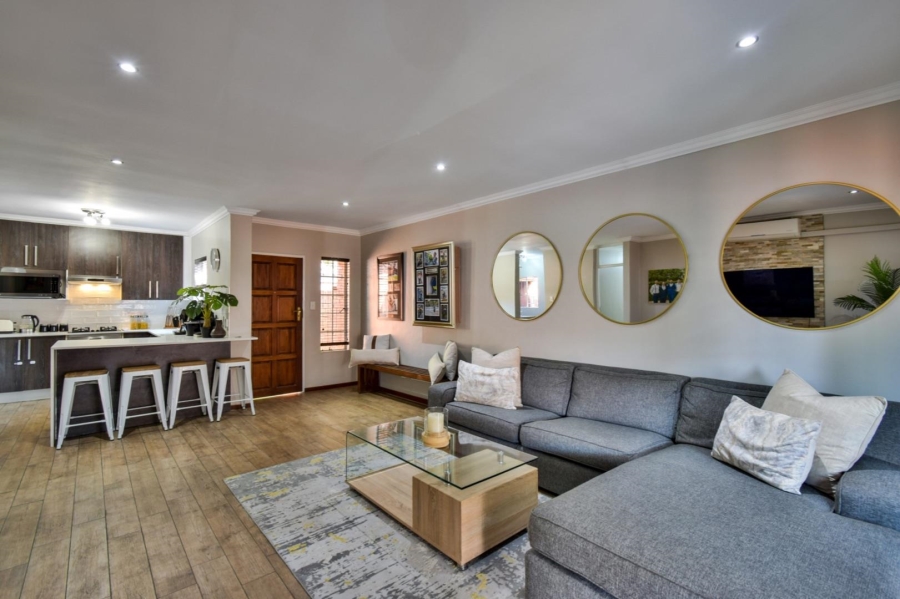 2 Bedroom Property for Sale in Equestria Gauteng