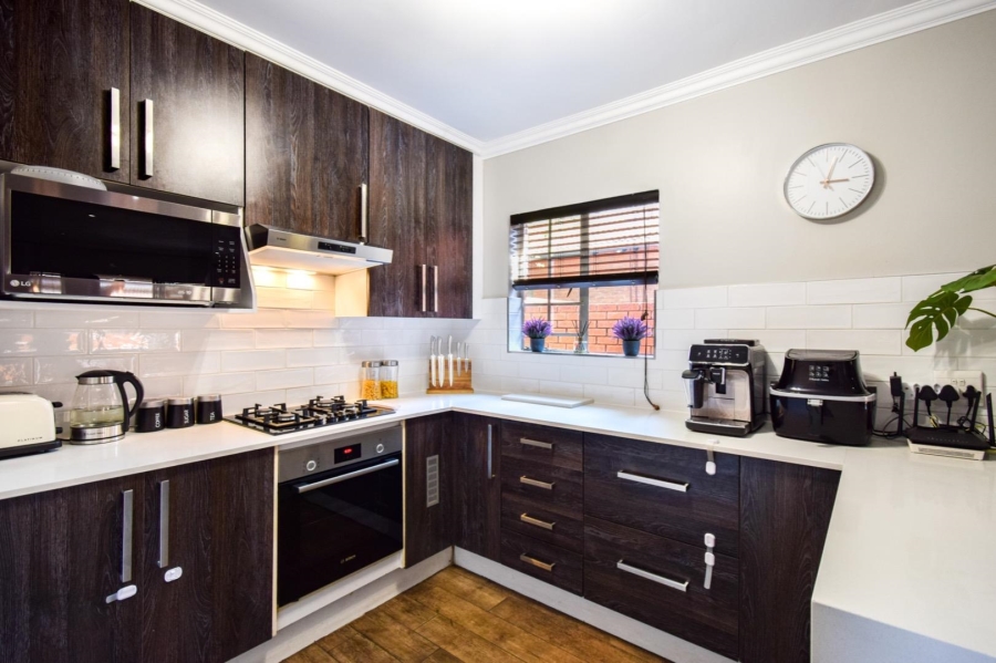 2 Bedroom Property for Sale in Equestria Gauteng