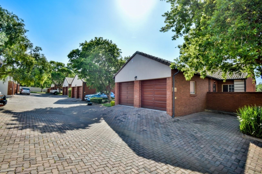 2 Bedroom Property for Sale in Equestria Gauteng