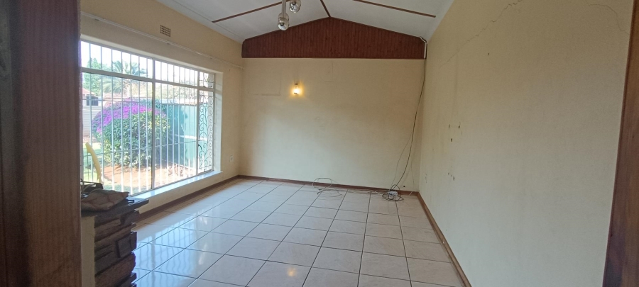 To Let 1 Bedroom Property for Rent in Birchleigh Gauteng
