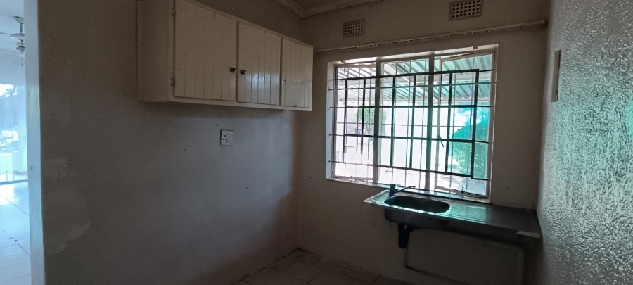 To Let 1 Bedroom Property for Rent in Birchleigh Gauteng