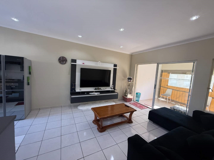 2 Bedroom Property for Sale in Wilgeheuwel Gauteng