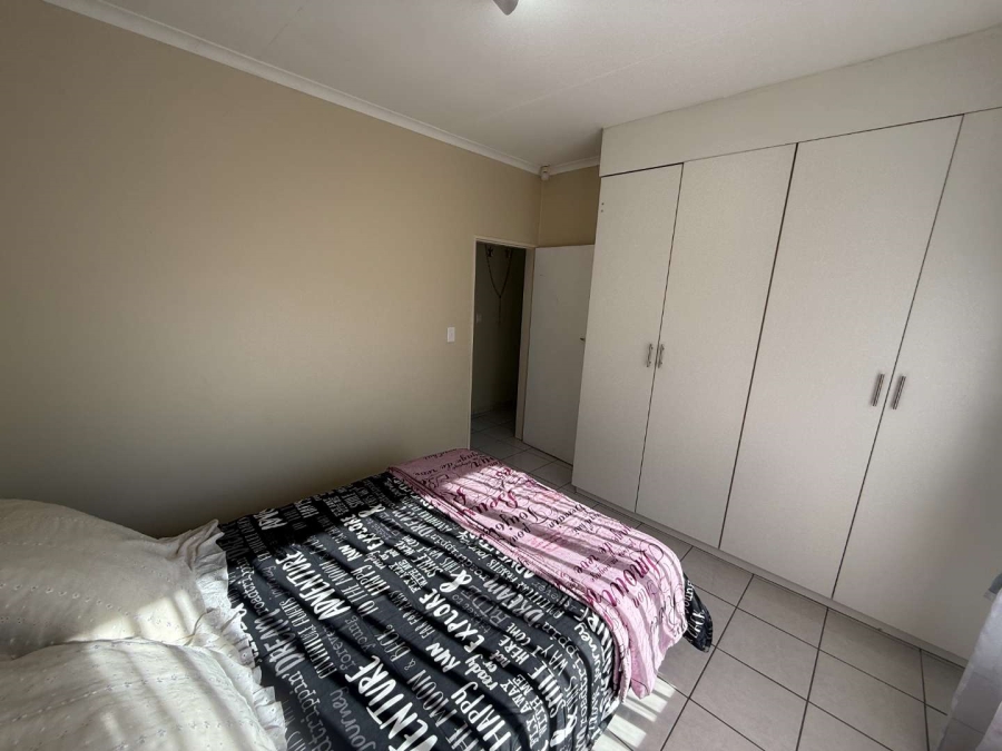 2 Bedroom Property for Sale in Wilgeheuwel Gauteng