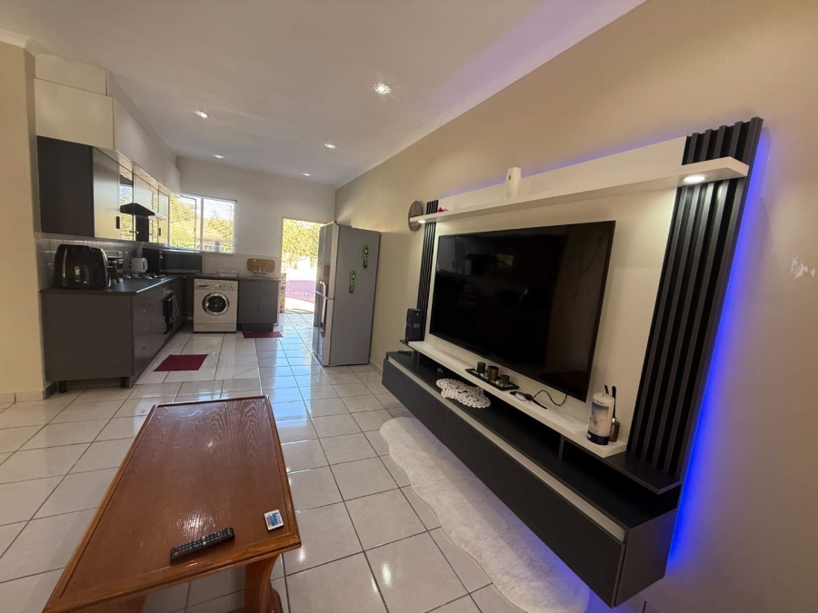 2 Bedroom Property for Sale in Wilgeheuwel Gauteng