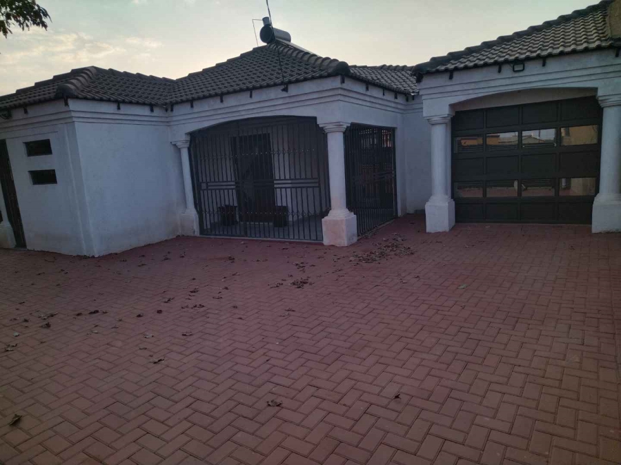 2 Bedroom Property for Sale in Soshanguve South Ext 5 Gauteng