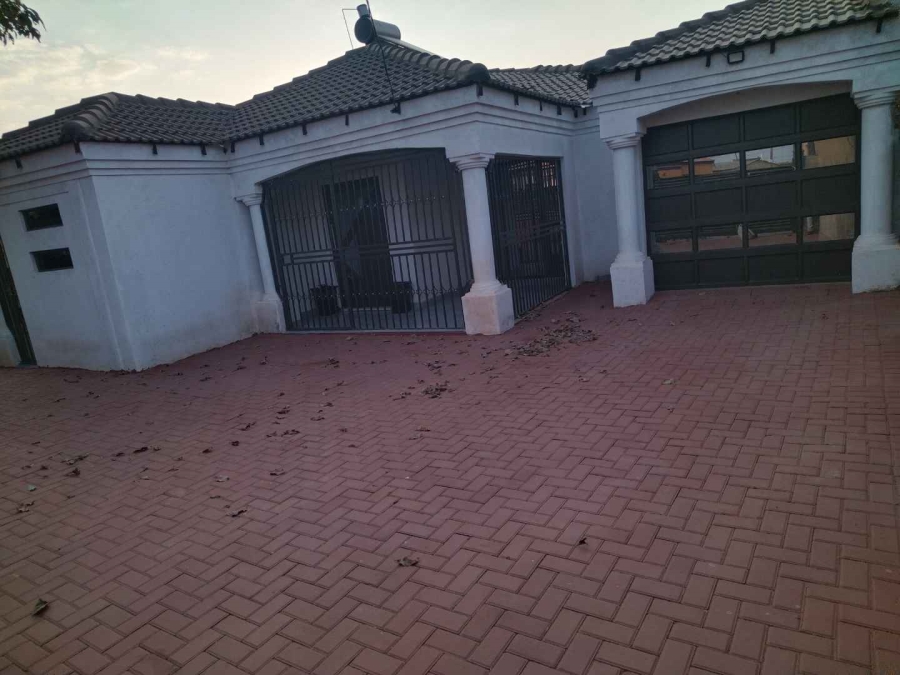 2 Bedroom Property for Sale in Soshanguve South Ext 5 Gauteng