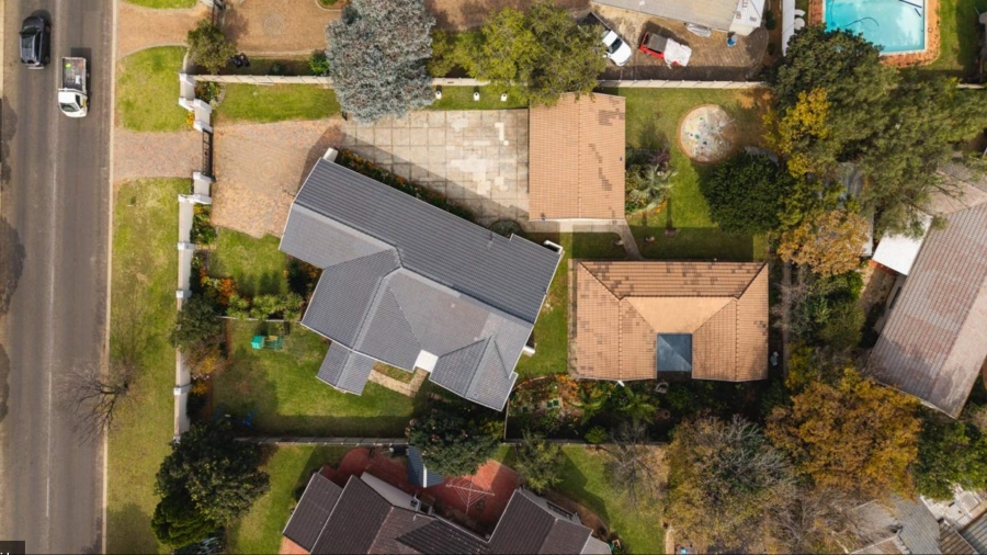 5 Bedroom Property for Sale in Brackenhurst Gauteng