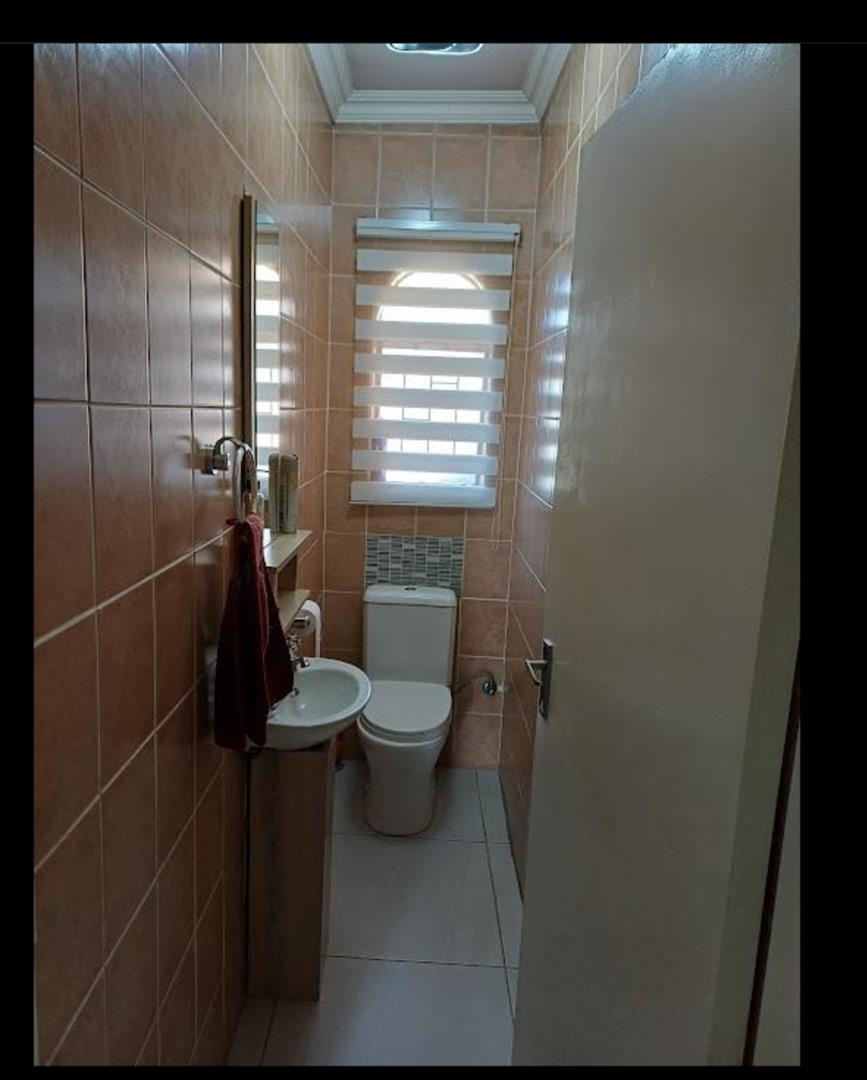 4 Bedroom Property for Sale in Brackenhurst Gauteng