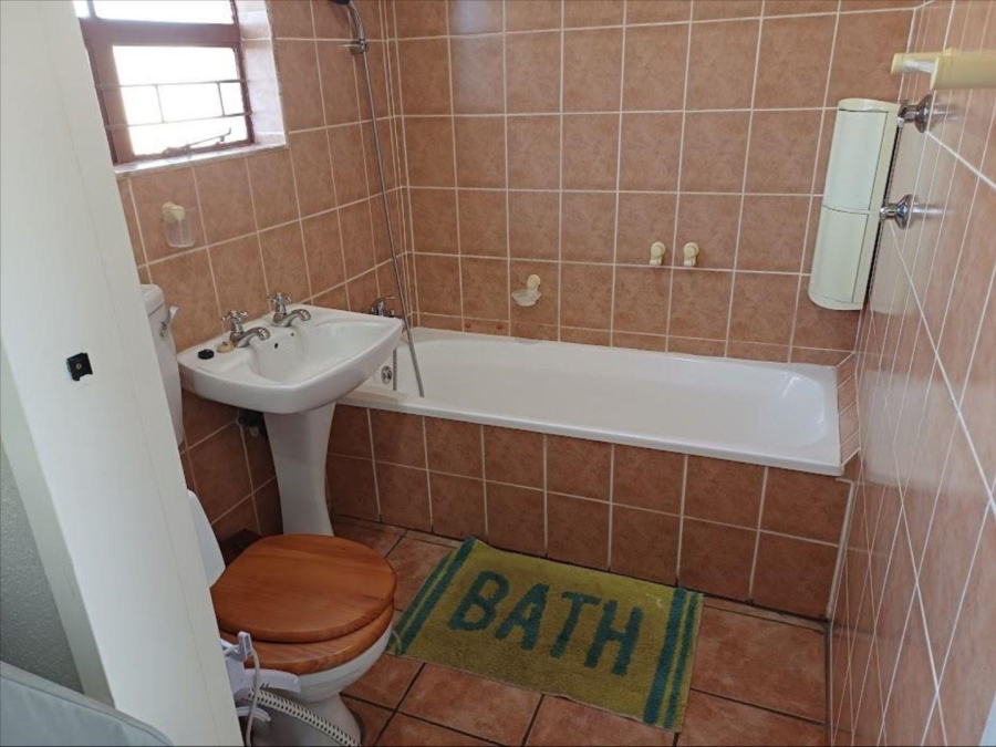 4 Bedroom Property for Sale in Brackenhurst Gauteng