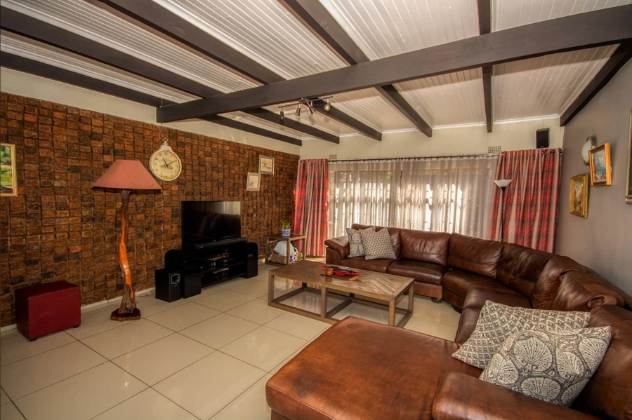 3 Bedroom Property for Sale in Brackenhurst Gauteng