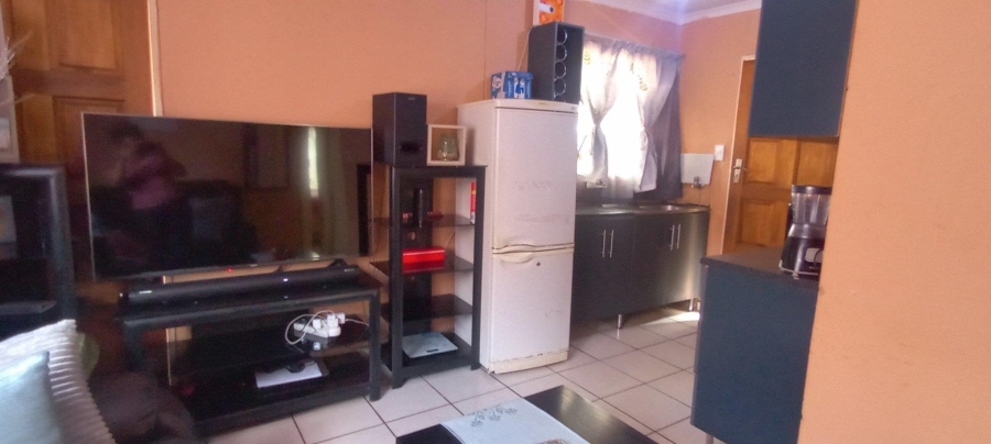 2 Bedroom Property for Sale in Mahube Valley Gauteng