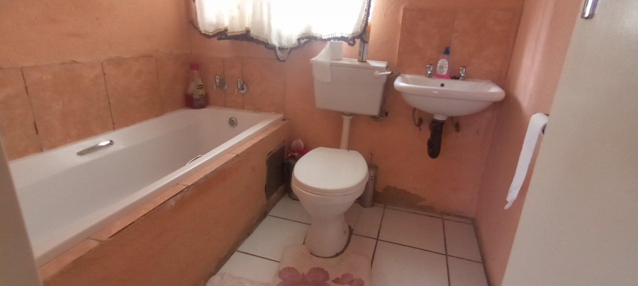 2 Bedroom Property for Sale in Mahube Valley Gauteng