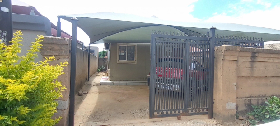 2 Bedroom Property for Sale in Mahube Valley Gauteng