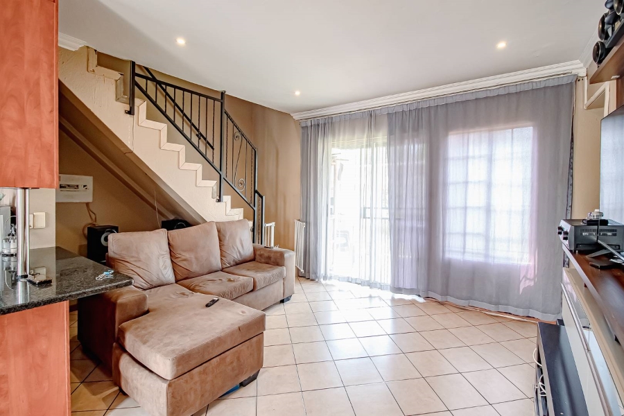 3 Bedroom Property for Sale in Annlin Gauteng