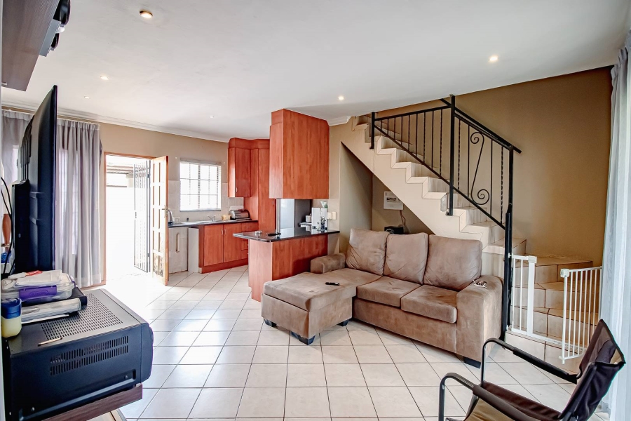 3 Bedroom Property for Sale in Annlin Gauteng