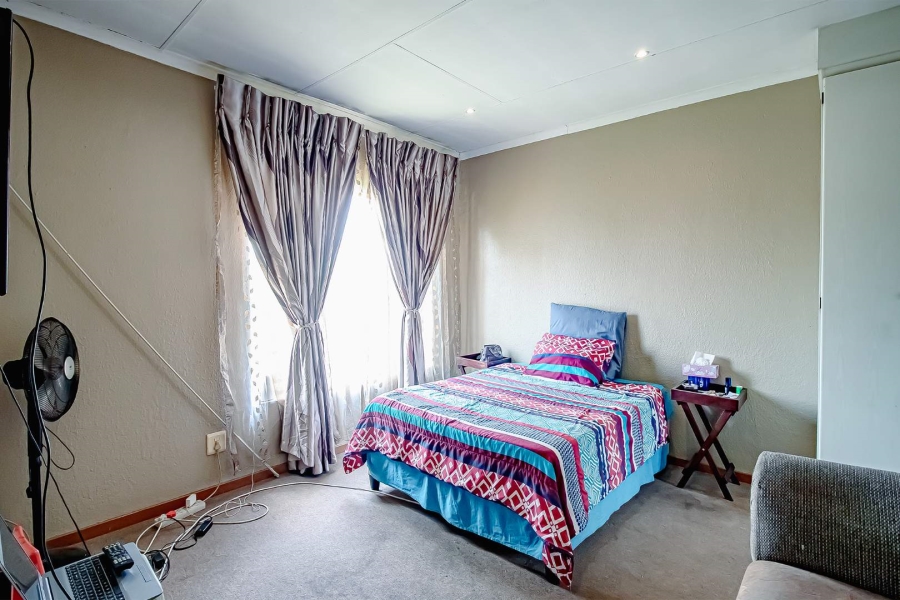 3 Bedroom Property for Sale in Annlin Gauteng