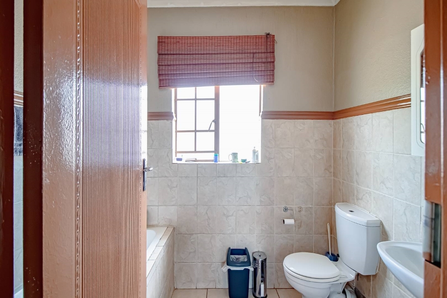 3 Bedroom Property for Sale in Annlin Gauteng