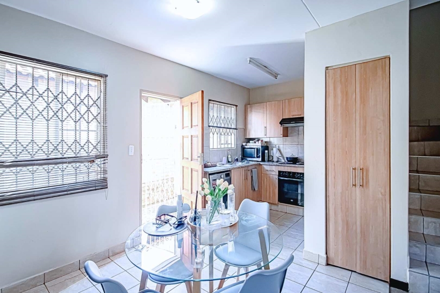 2 Bedroom Property for Sale in Annlin Gauteng