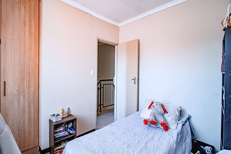 2 Bedroom Property for Sale in Annlin Gauteng