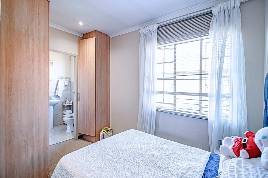 2 Bedroom Property for Sale in Annlin Gauteng