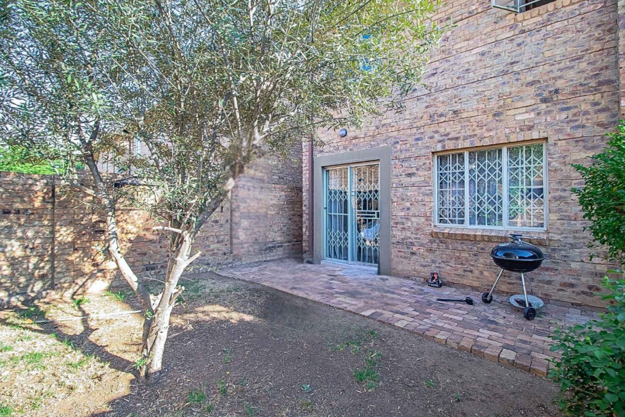 2 Bedroom Property for Sale in Annlin Gauteng