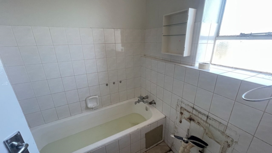 2 Bedroom Property for Sale in Weavind Park Gauteng