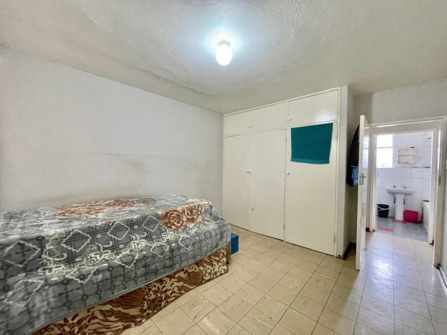 2 Bedroom Property for Sale in Gezina Gauteng