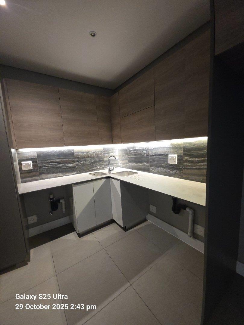 To Let 3 Bedroom Property for Rent in Rosebank Gauteng