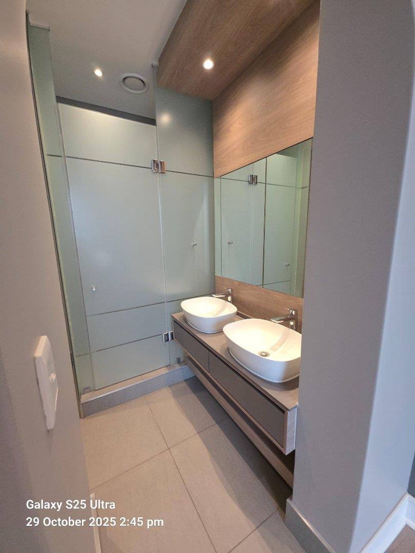 To Let 3 Bedroom Property for Rent in Rosebank Gauteng