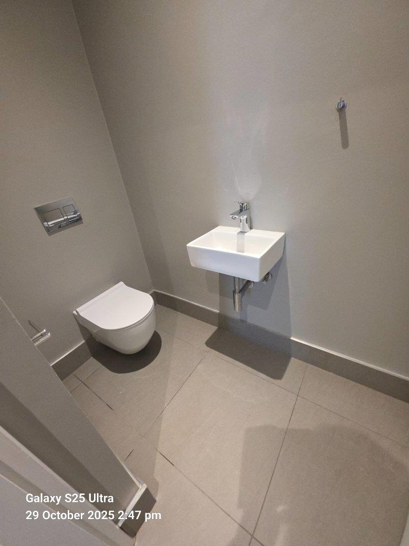 To Let 3 Bedroom Property for Rent in Rosebank Gauteng