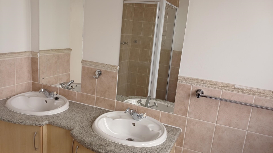 To Let 2 Bedroom Property for Rent in Morningside Gauteng