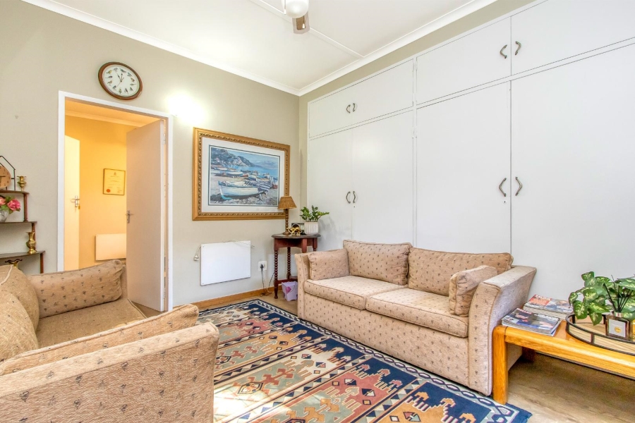 6 Bedroom Property for Sale in Robindale Gauteng