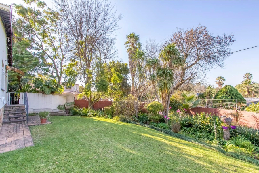 6 Bedroom Property for Sale in Robindale Gauteng