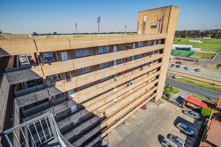 2 Bedroom Property for Sale in Benoni Central Gauteng