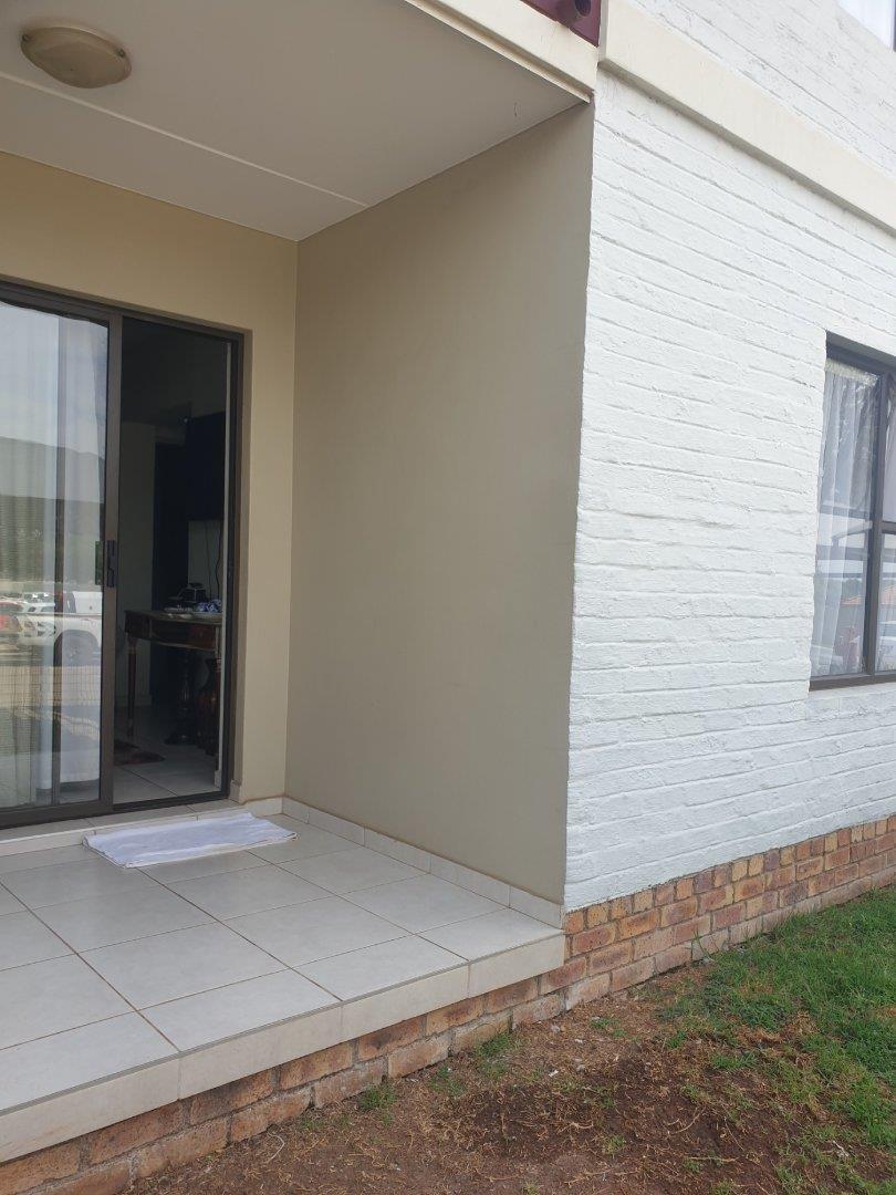 2 Bedroom Property for Sale in Norton Park Gauteng
