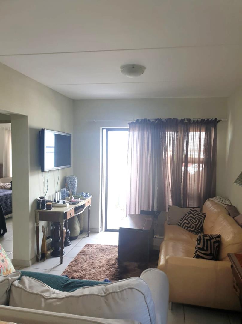 2 Bedroom Property for Sale in Norton Park Gauteng