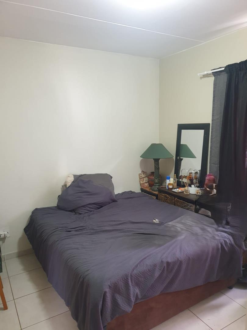 2 Bedroom Property for Sale in Norton Park Gauteng